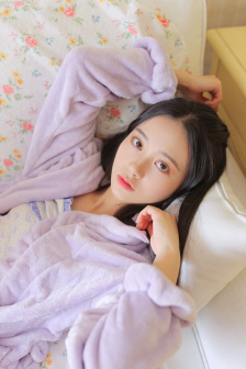 沉沦同学胯下的美妇